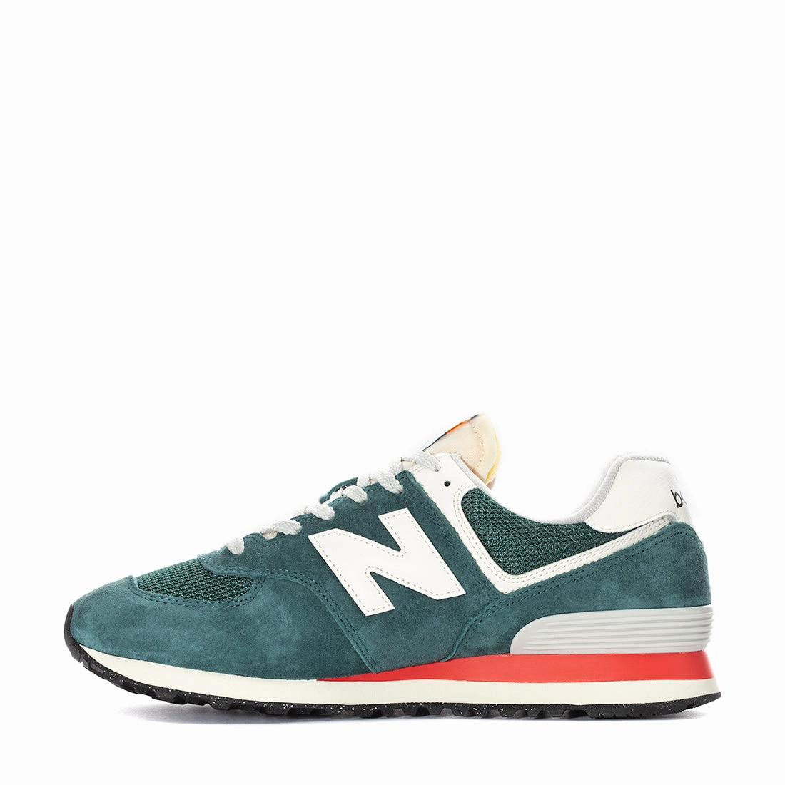 574 - Mens Spacious Foot Room