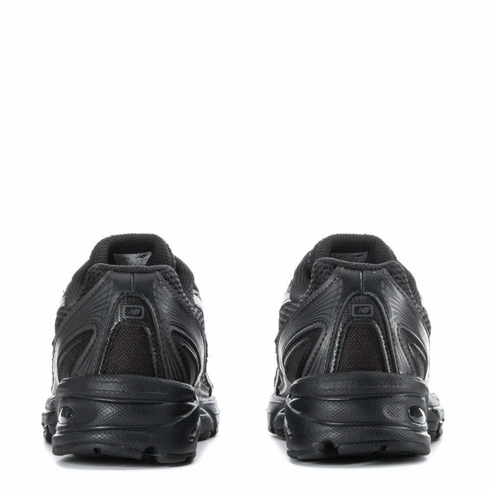 740 - Youth Enhanced grip features