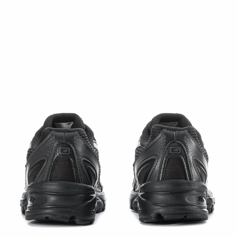 740 - Youth Enhanced grip features