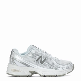 740 - Youth air - cushioned sole shoes