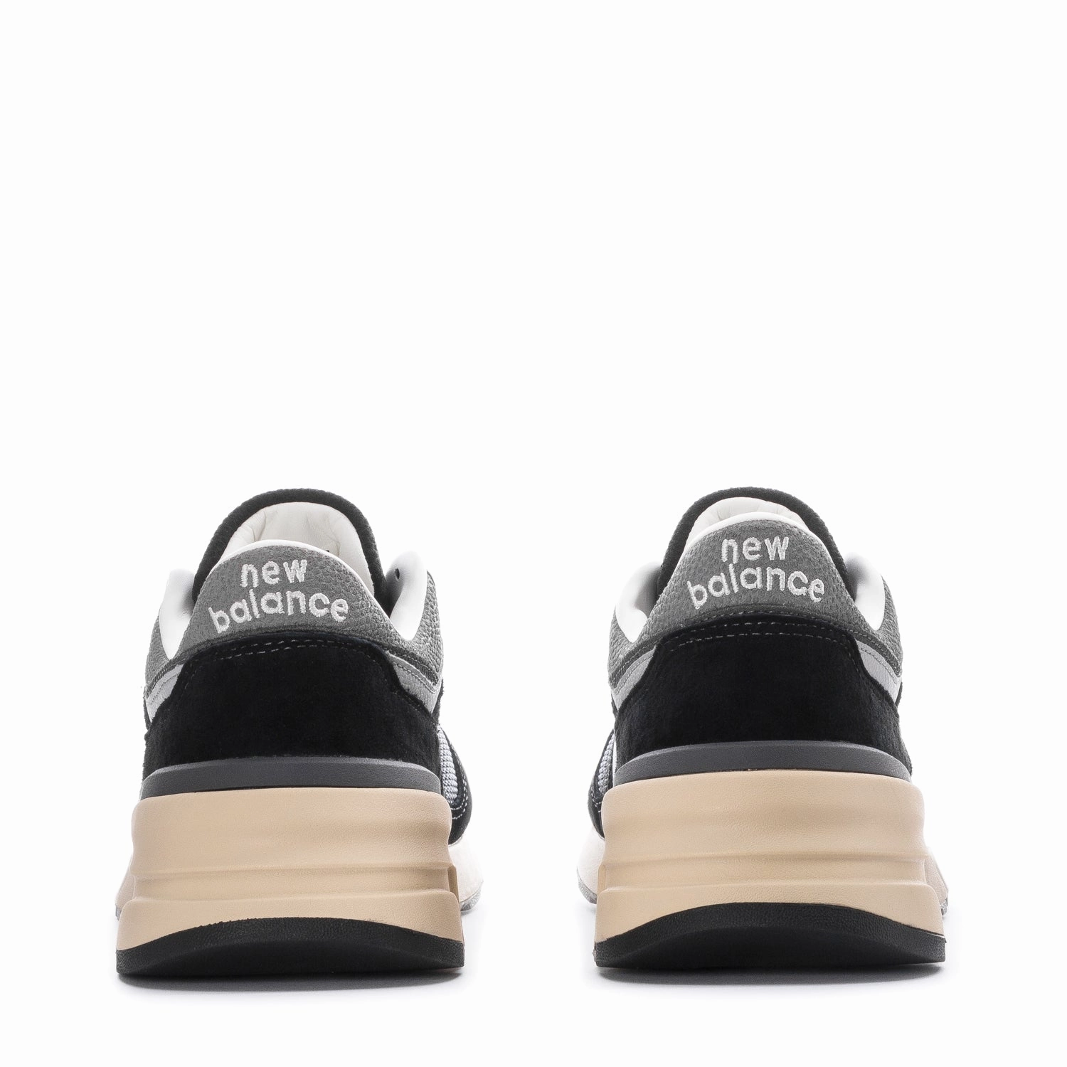 997R - Mens Water Resistant Upper Concept