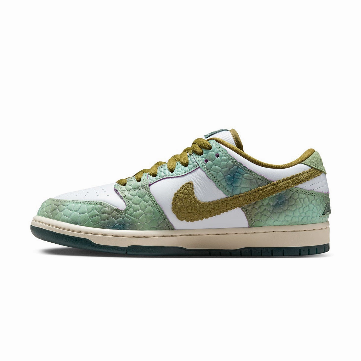   Alexis Sablone SB Dunk Low 'Oil Green' Urban appeal