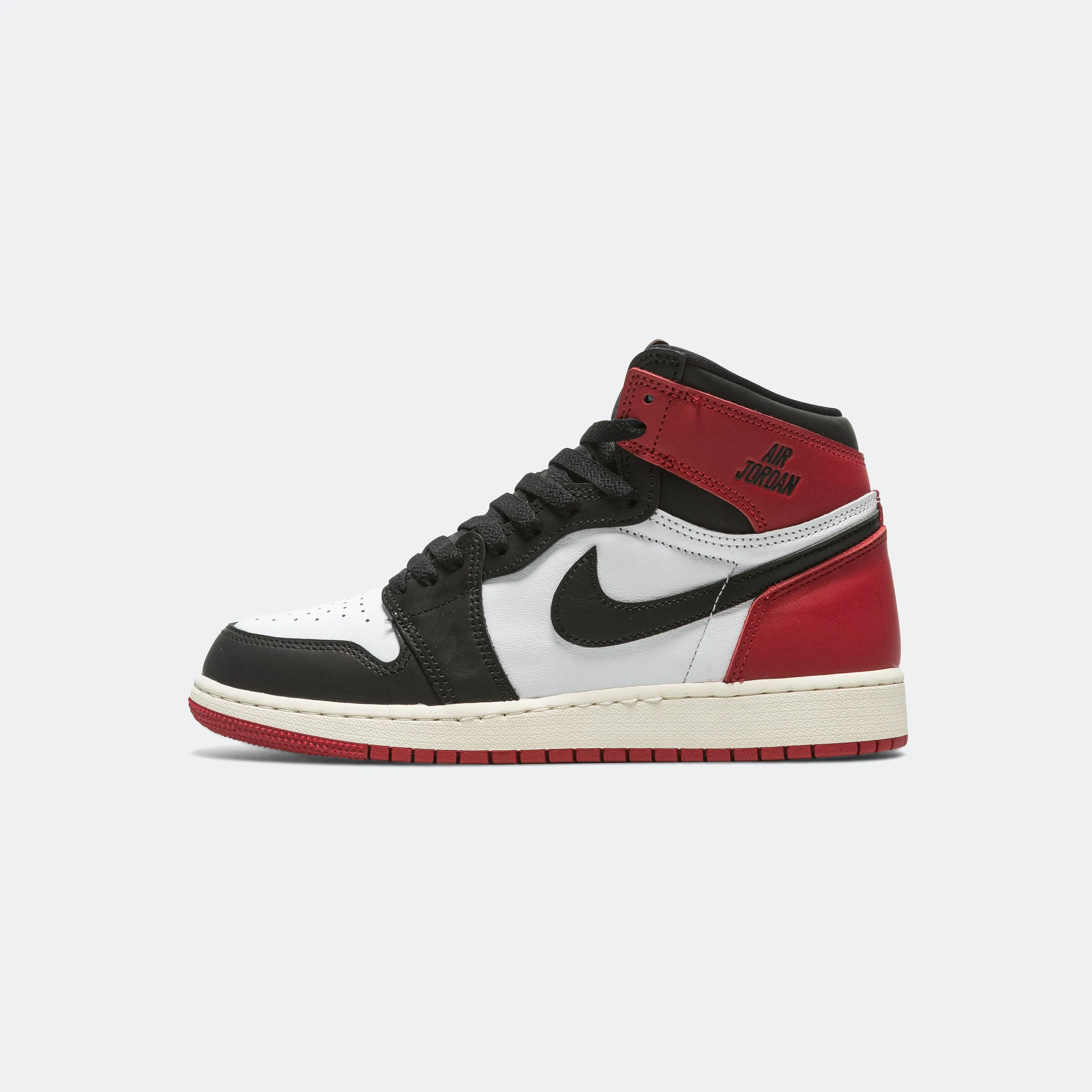 Air Jordan 1 Retro High OG (GS) - White/Black-Varsity Red-Sail Flex Fit Flexible Motion