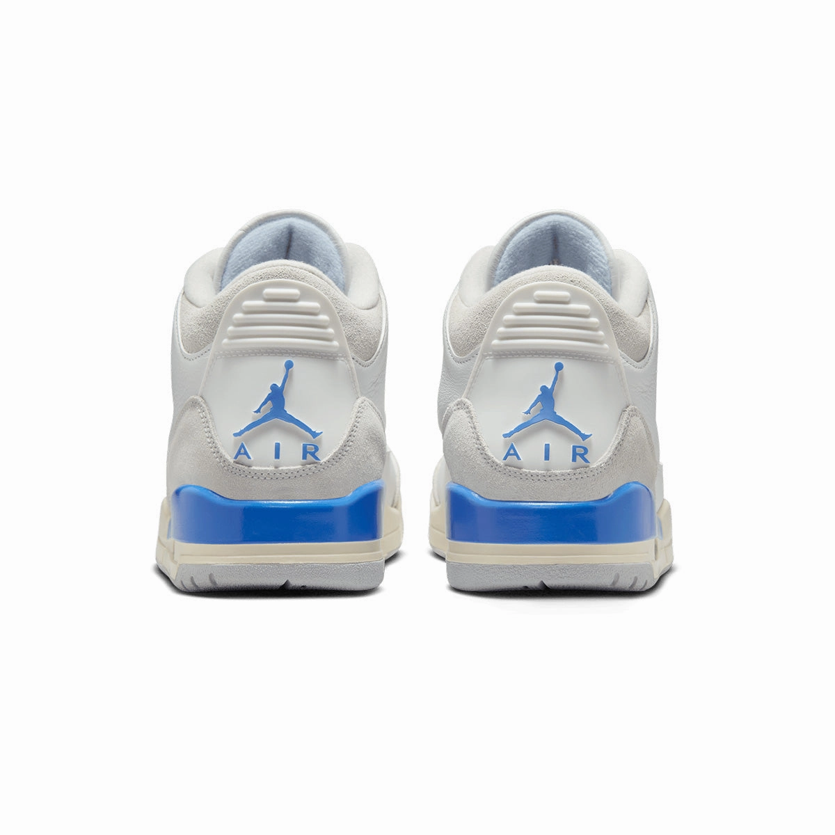 Air Jordan 3 Retro 'Lucky Shorts' Glam silhouette