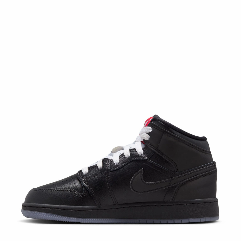 AJ 1 Mid - Youth Traction pattern