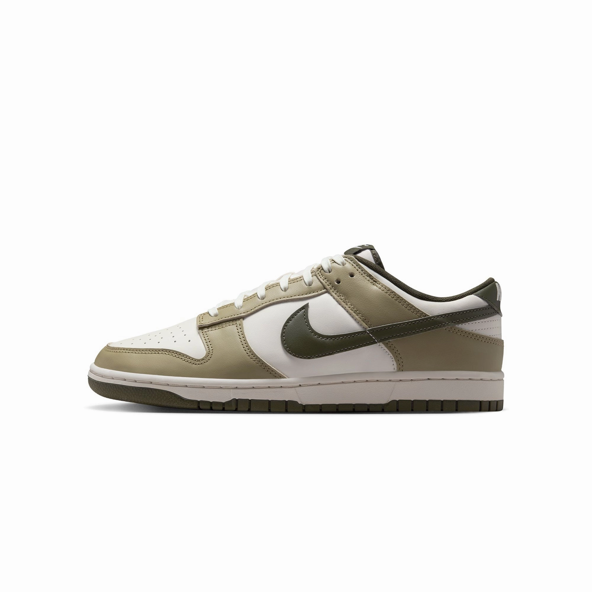 Nike Mens Dunk Low Retro Shoes Secure Sole