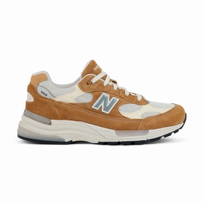 in USA 992 'Sweet Caramel' Shore Glow Wild Path