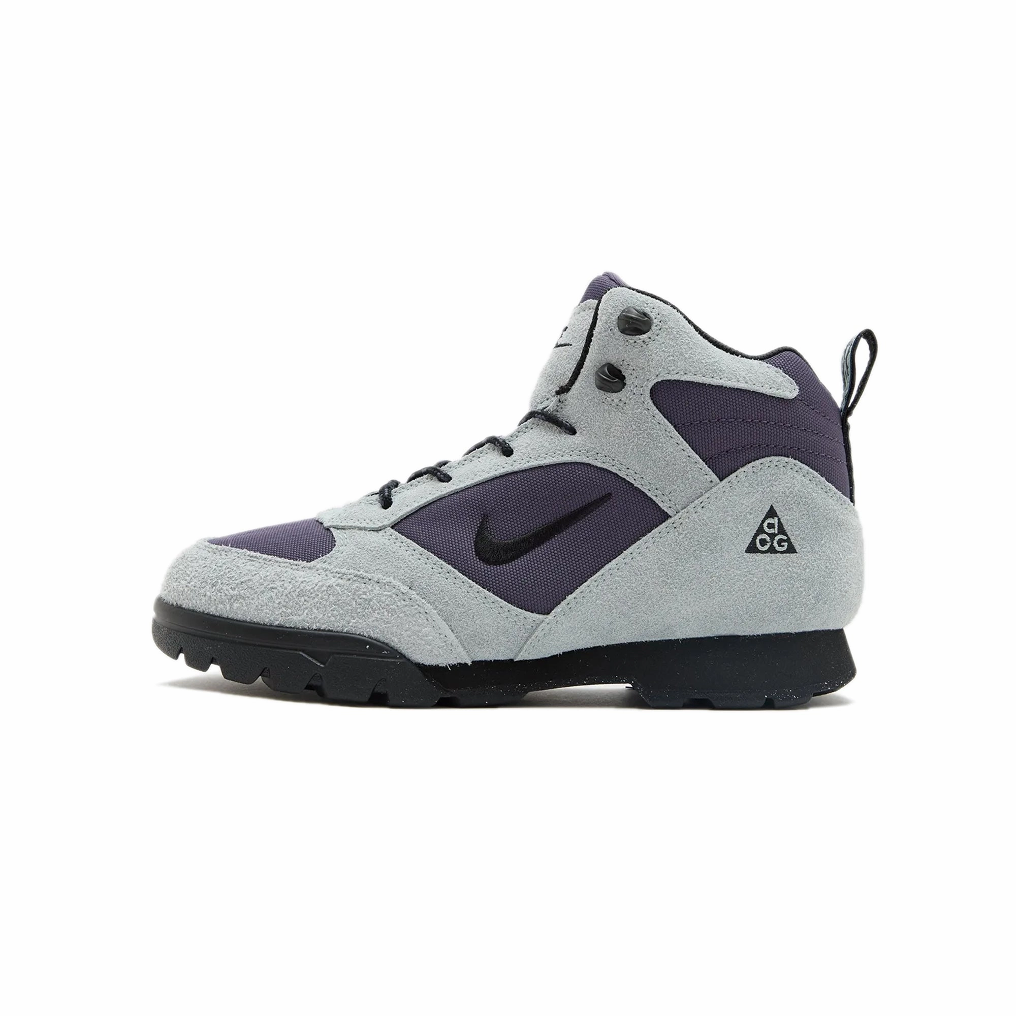 All-weather chic Nike ACG Mens Torre Mid Waterproof Shoes