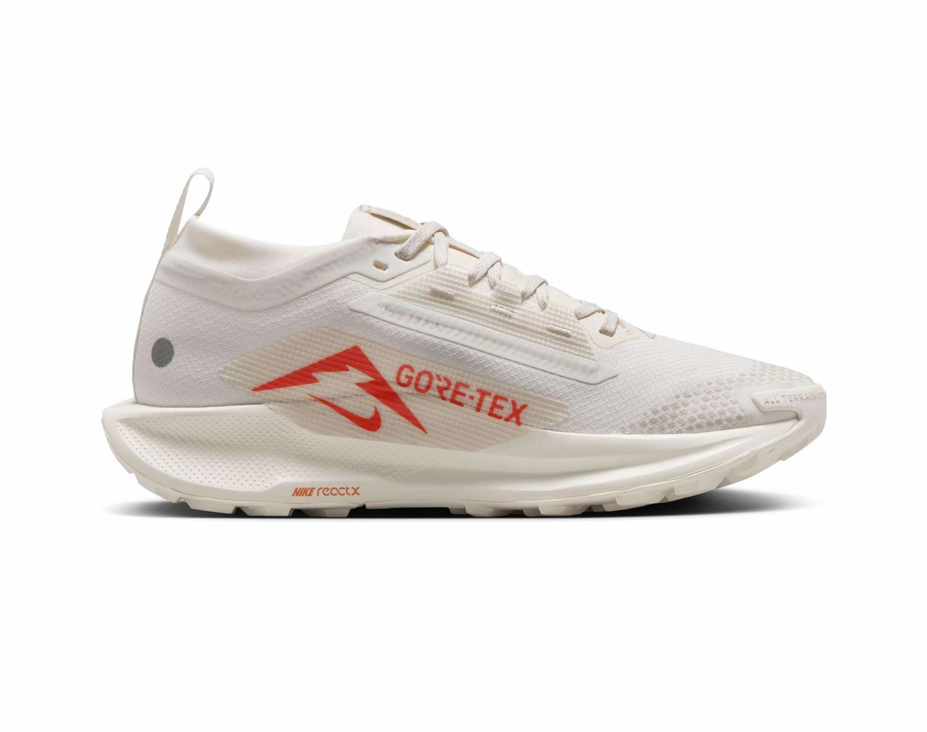 A pair of Nike React Pegasus Trail 5 GTX women's running shoes with a waterproof GORE-TEX upper, shown in white with red accents.