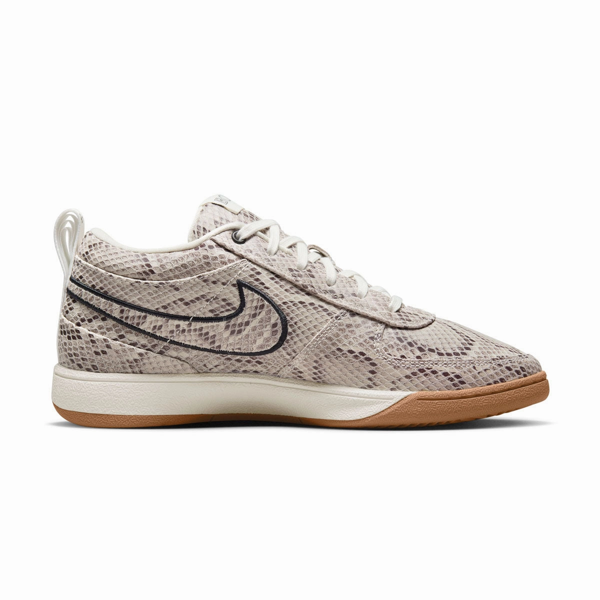 Book 1 EP 'Leather' All-weather look