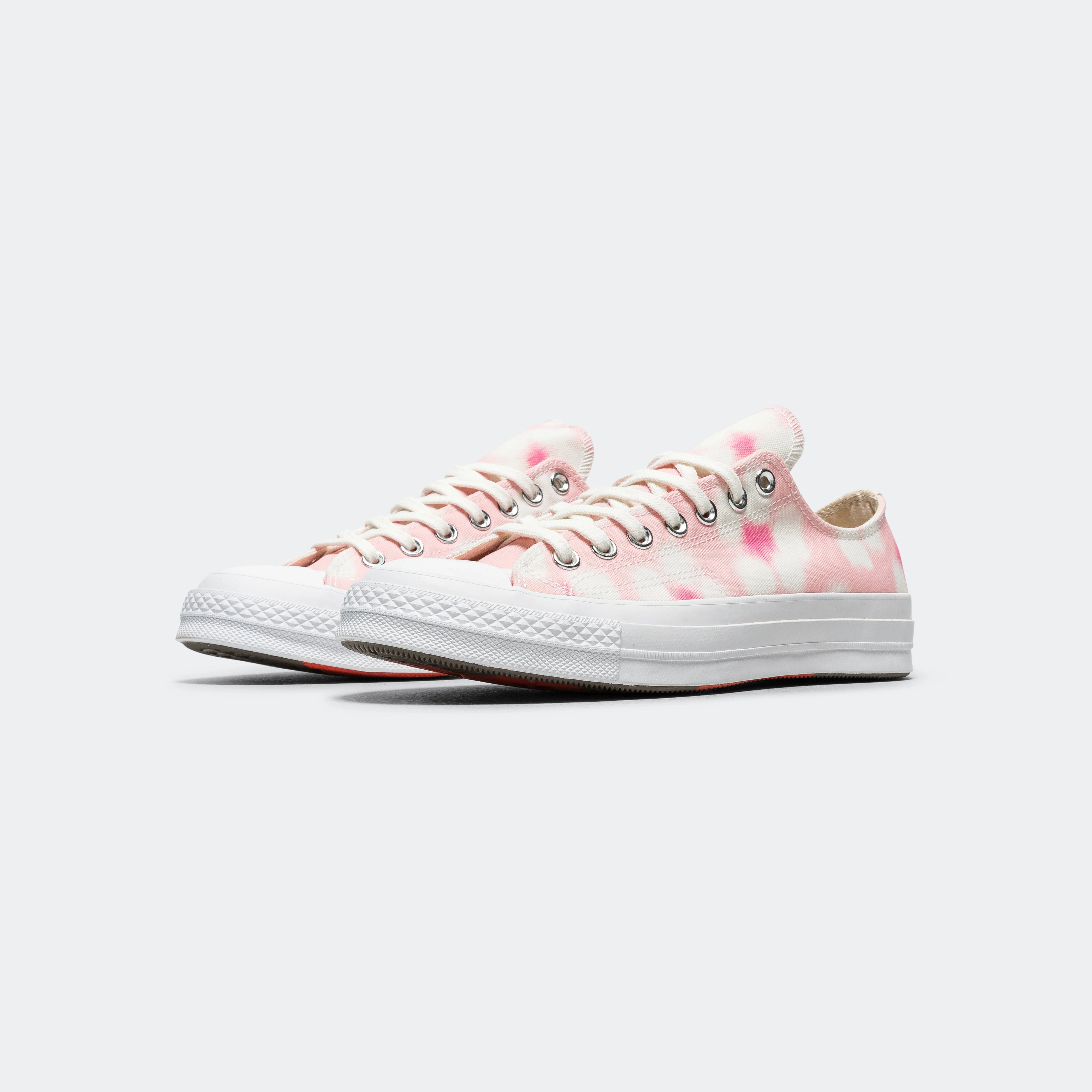 Chuck 70 Ox x Kenzo - Pink Cosmos/Strawberry Cream Trendy Vibe