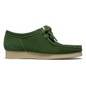 Sleek Ease Refined fit Clarks Wallabee 2604 Shoes - Green Suede