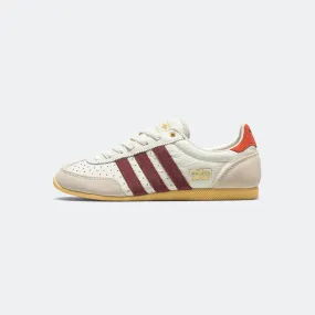 Womens Japan - Off White/Shadow Red-Orange Tint Structured grip
