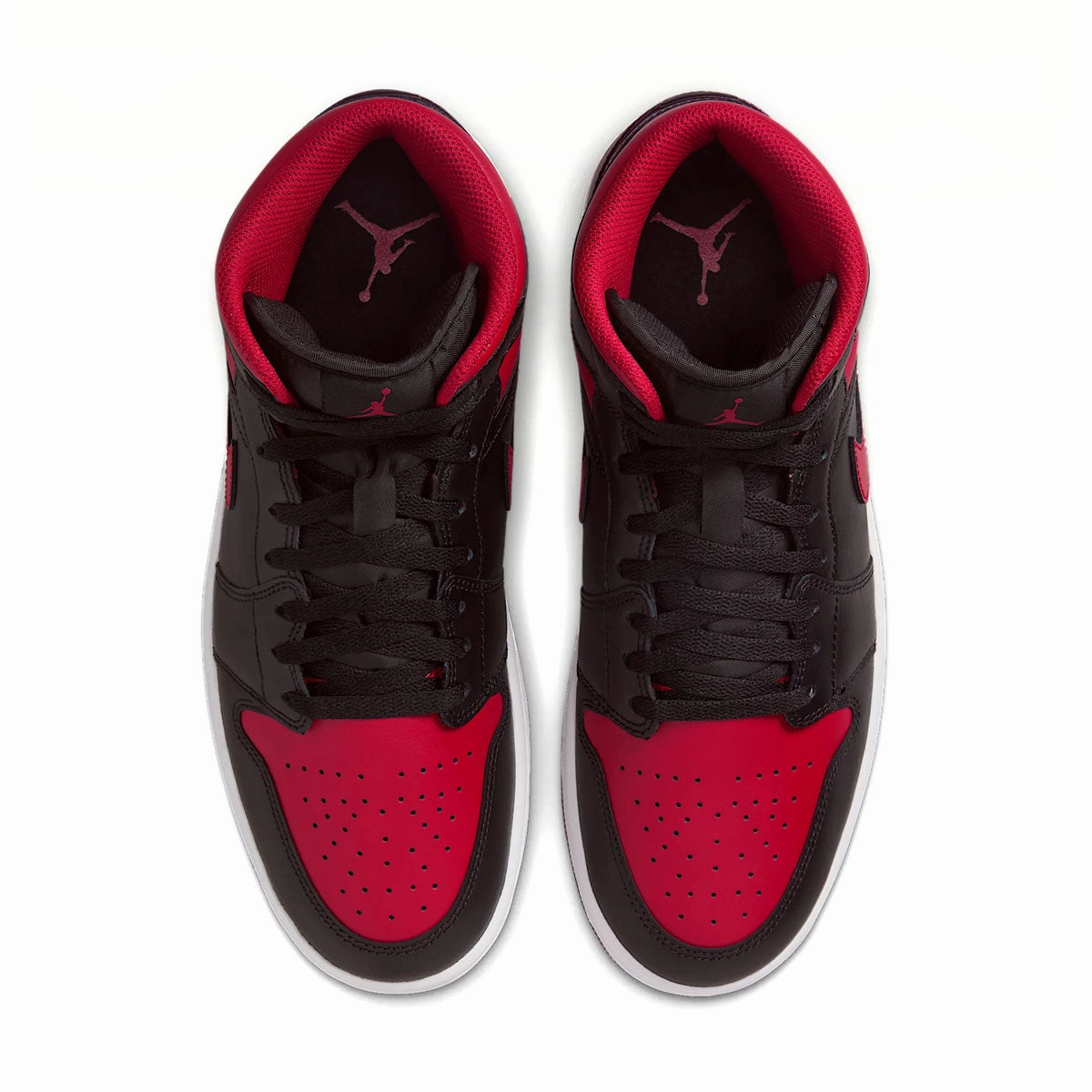 Comfort Walk Air Jordan 1 Mid 'Bred'