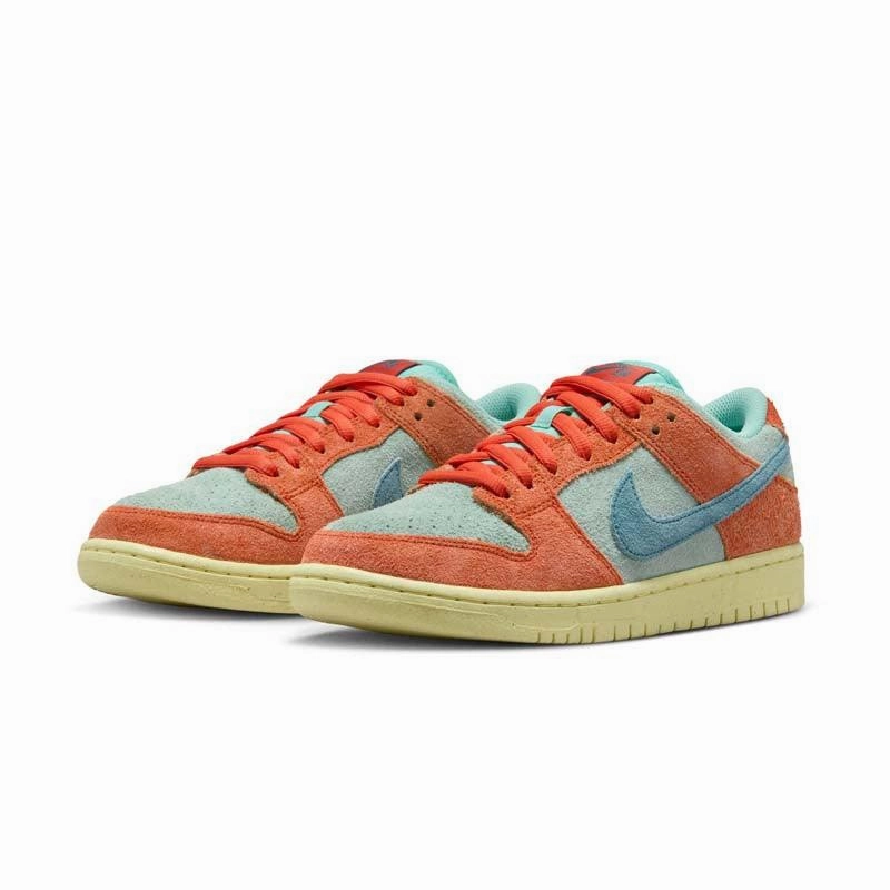 Comfy SB Dunk Low Premium 'Orange Emerald Rise'
