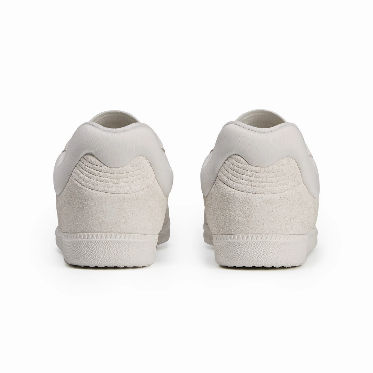 Comfy Step   Dingyun Zhang Samba 'White Vapour'