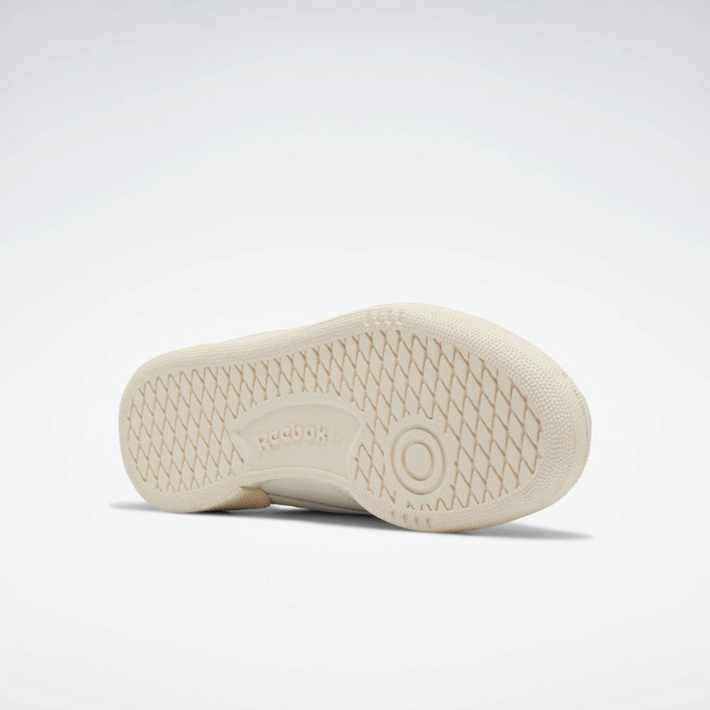 Cool Move Reebok Footwear Women Club C 85 Vintage Shoes CHALK/ALABASTER/GLEN GREEN