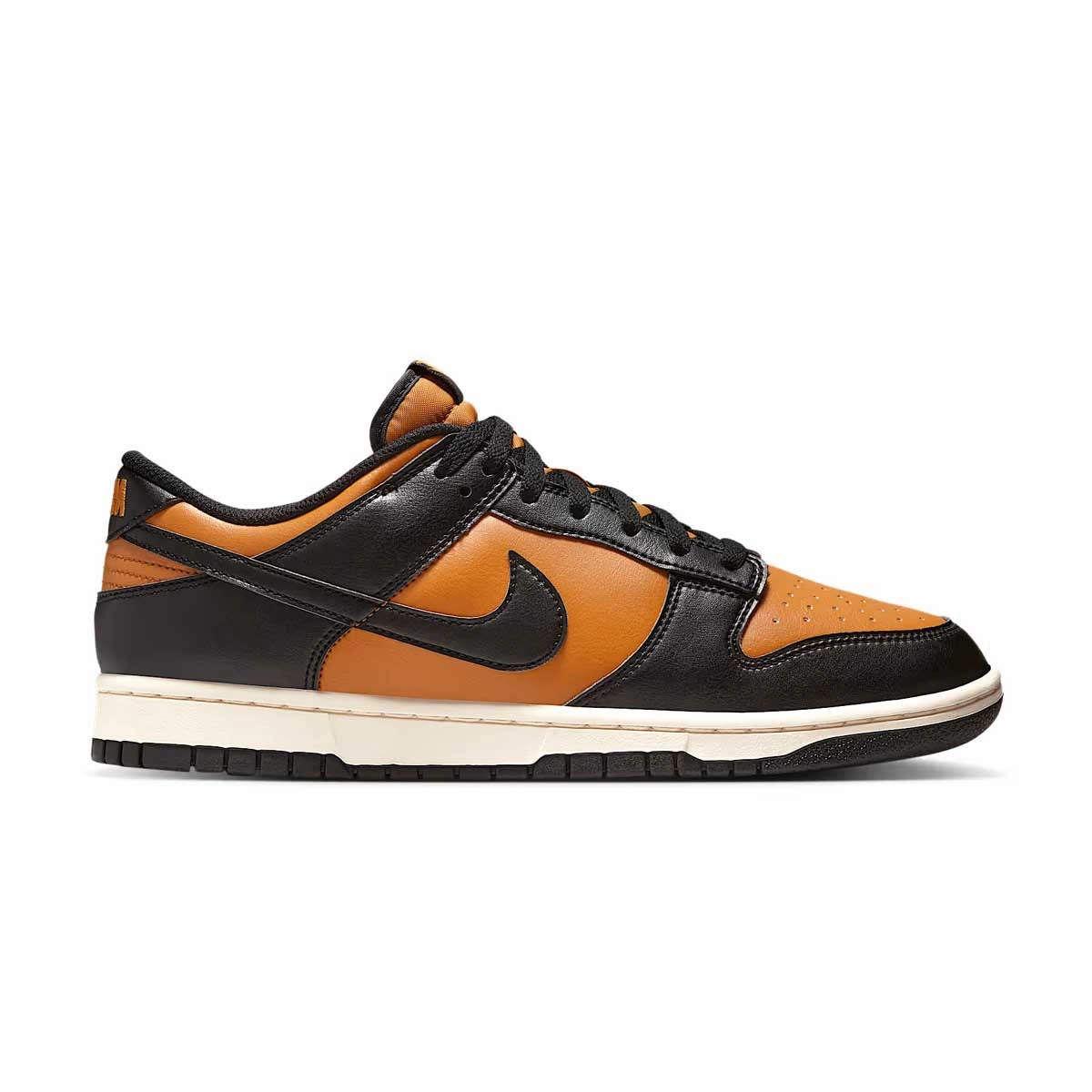 Short Trip Dunk Low Retro 'Desert Ochre'