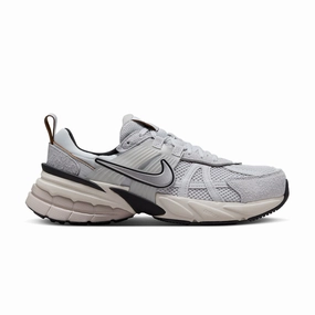 Wmns V2K Run 'Pure Platinum Chrome' Modern Aesthetic Urban Speed