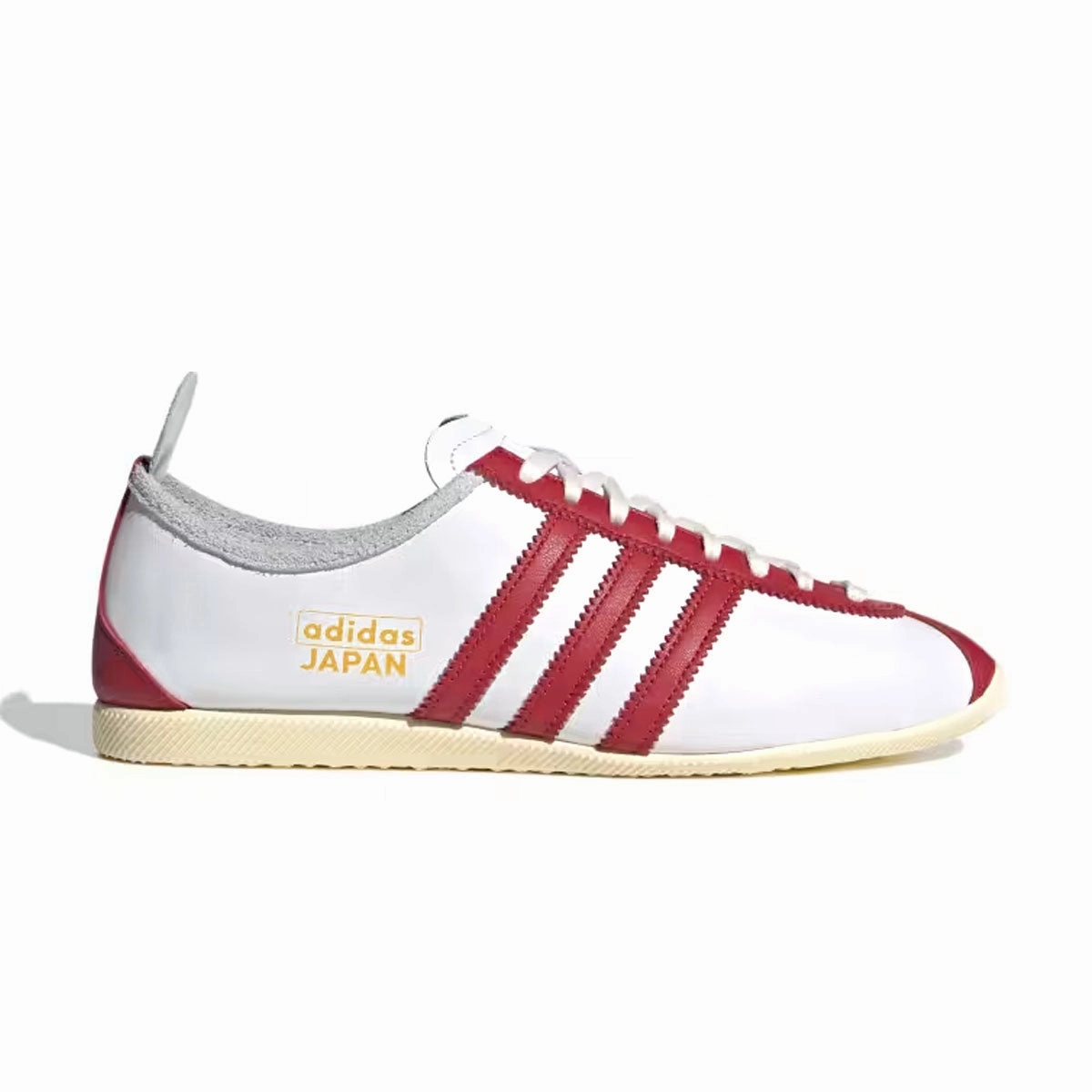 Japan 'Cloud White Power Red' Low Cut