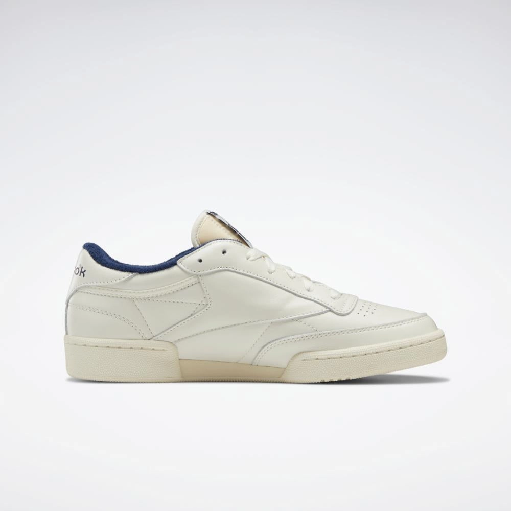 Fashionable Shoes Reebok Footwear Men Club C 85 Vintage Shoes CHALK/ALABASTER/VECTOR NAVY