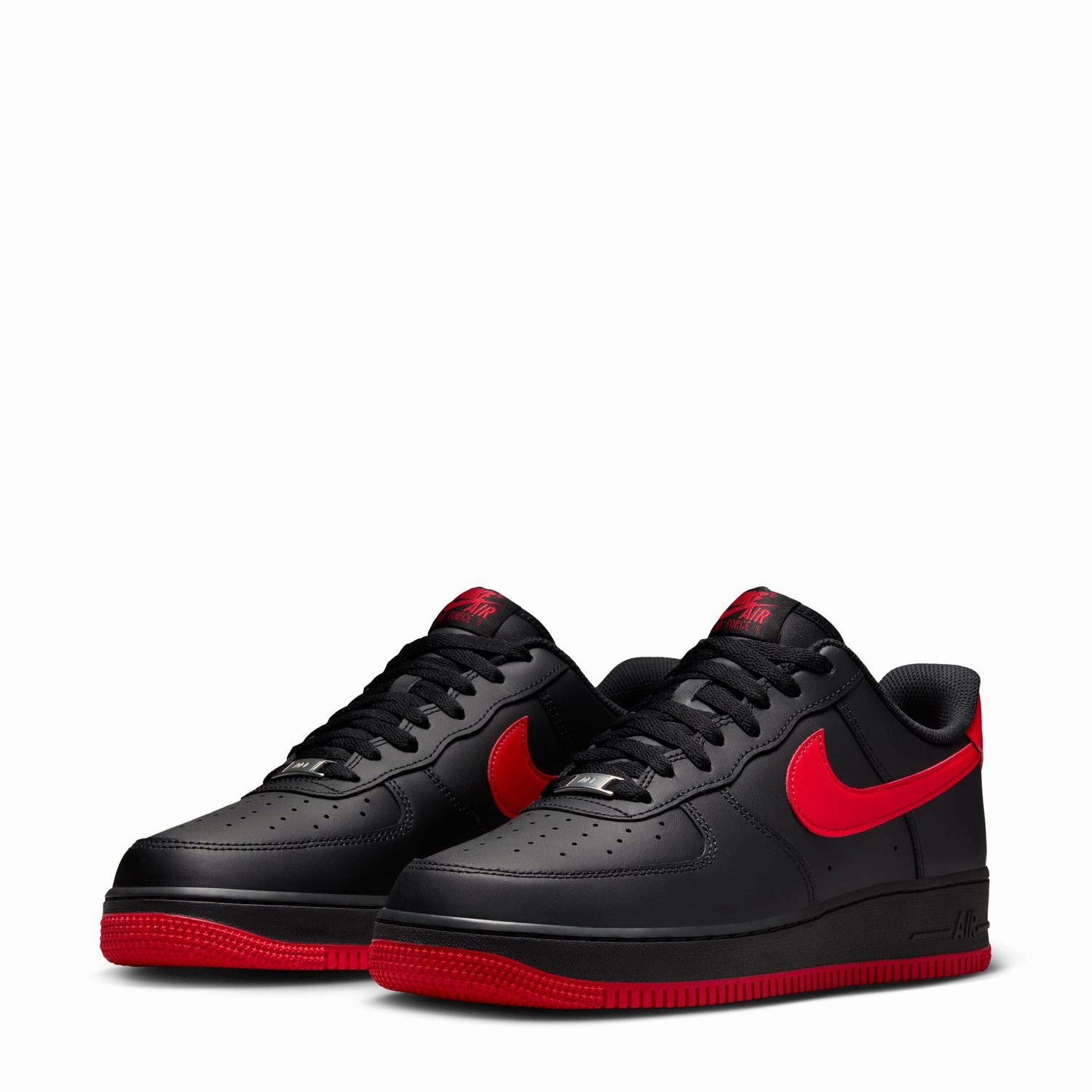 Fast-Paced Performance Air Force 1 Low 07 - Mens