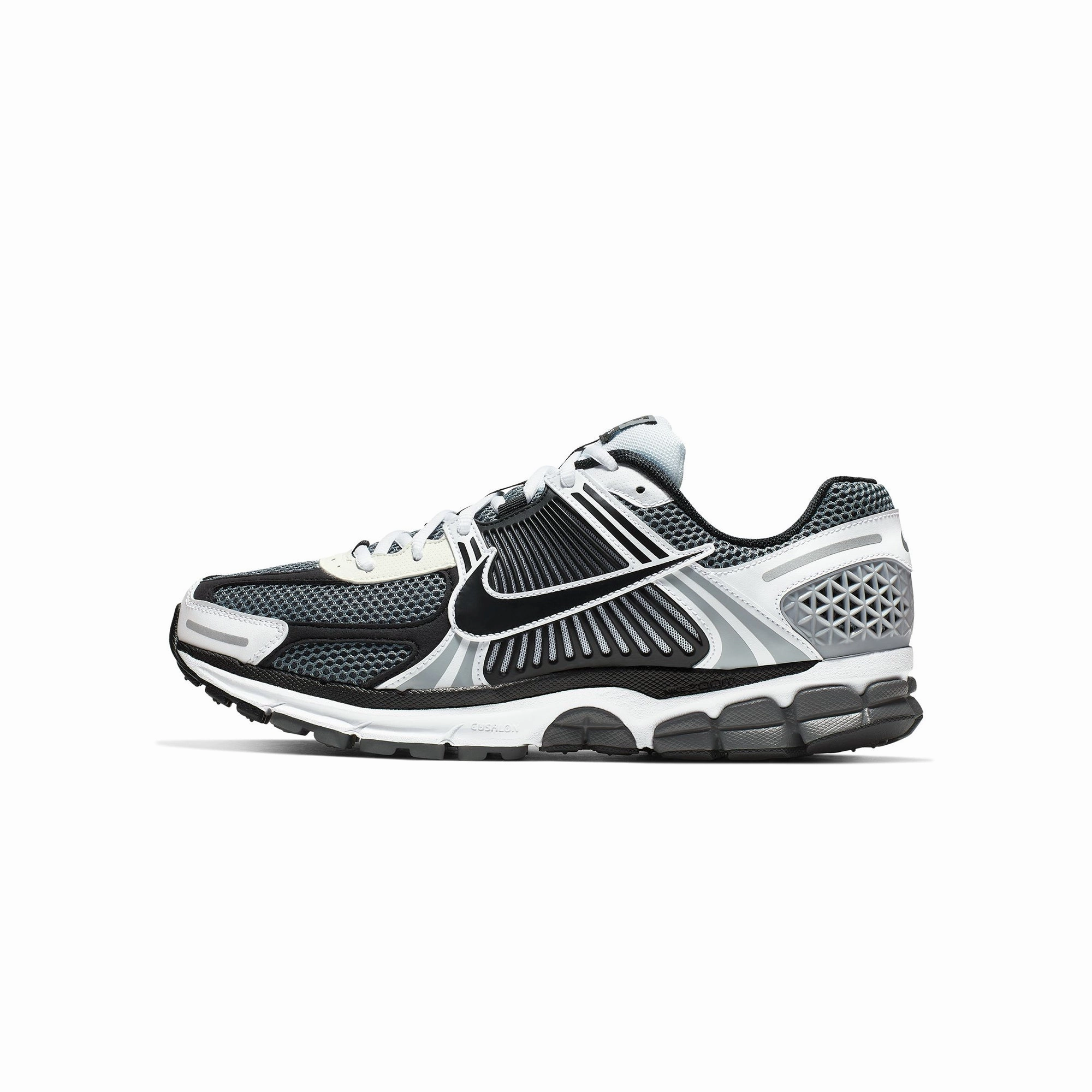 Glam silhouette Nike Mens Zoom Vomero 5 SE SP Shoes