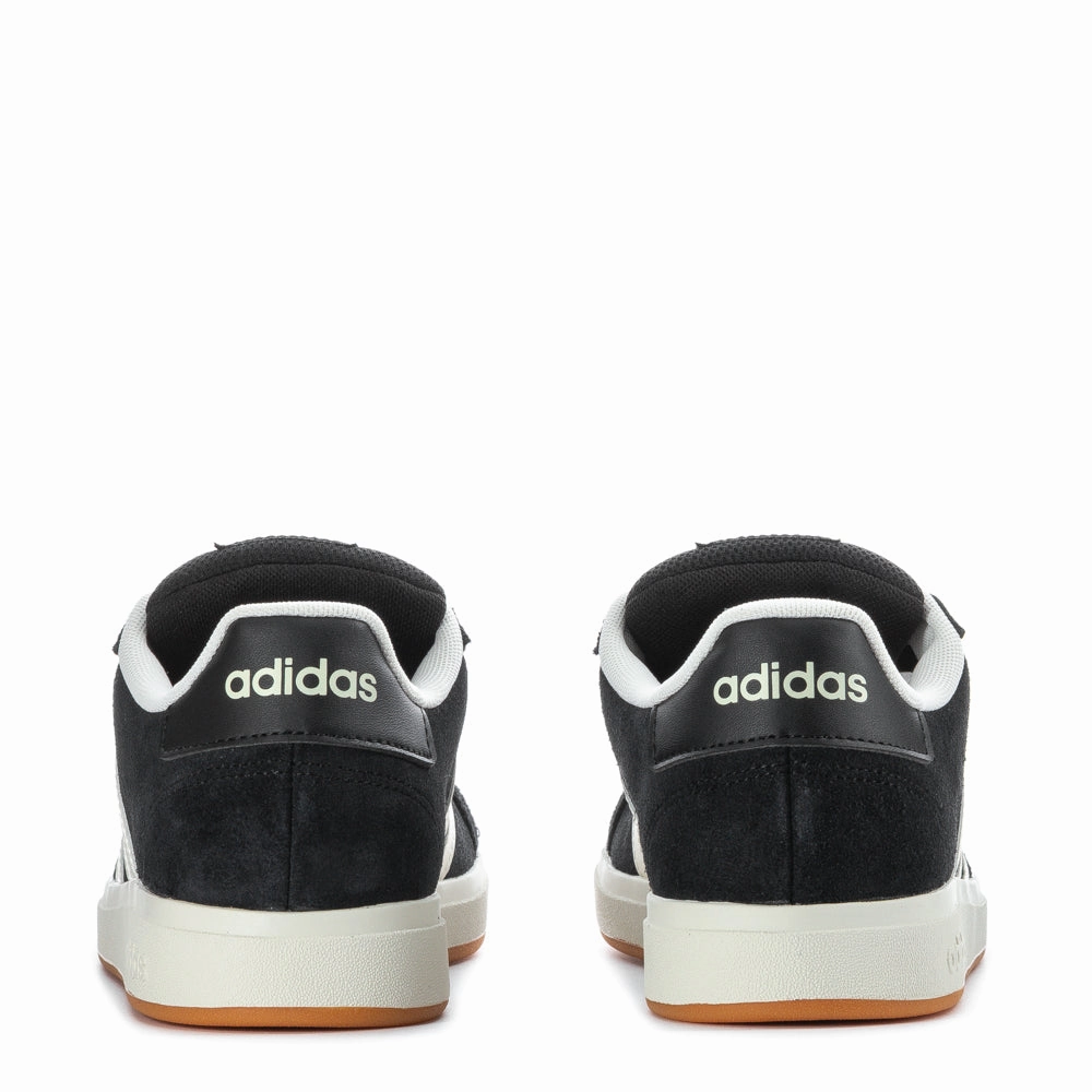 Grand Court 00s - Youth Supportive aspect