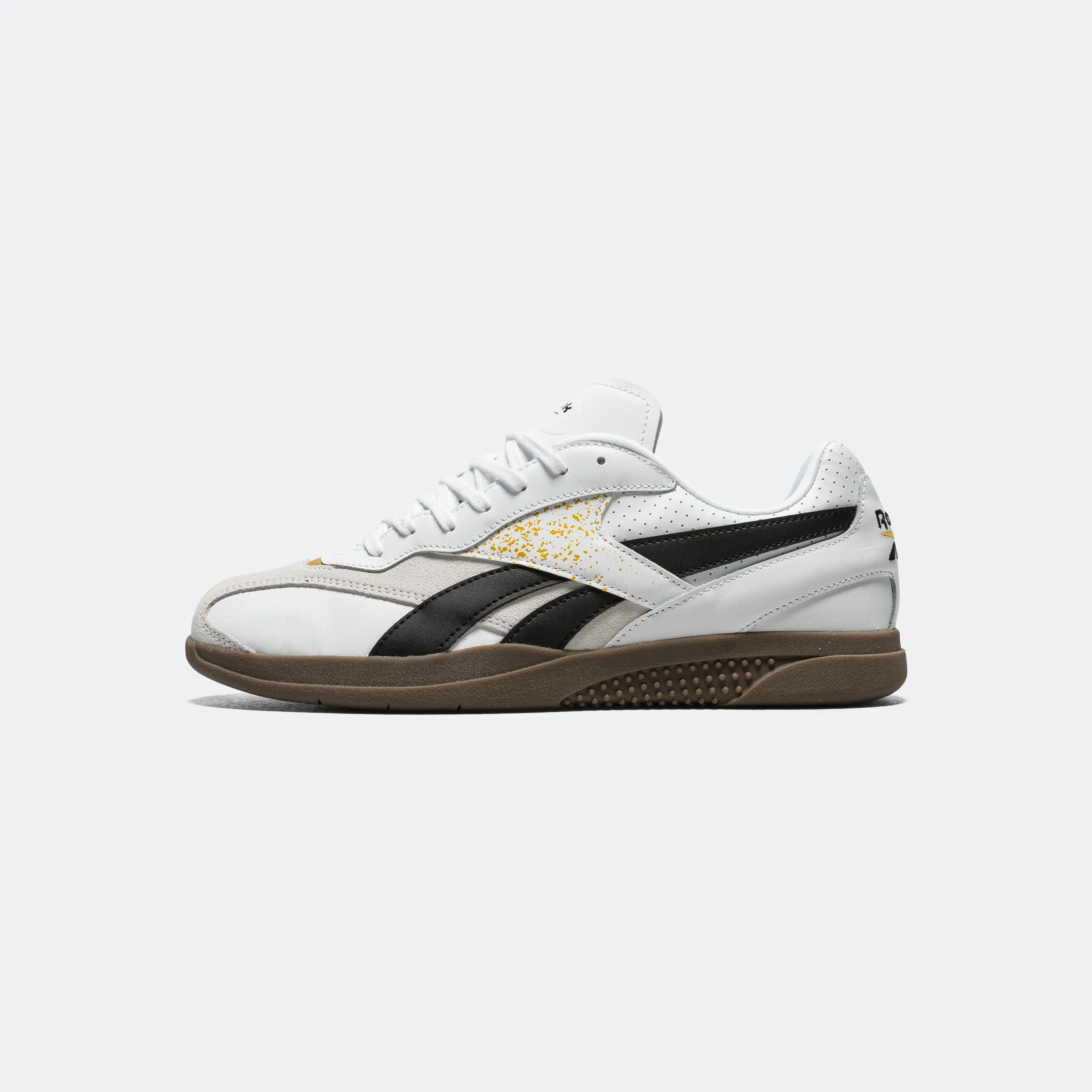 Air Ventilation Sleek Shape Hammer Street - White/Black-Gum