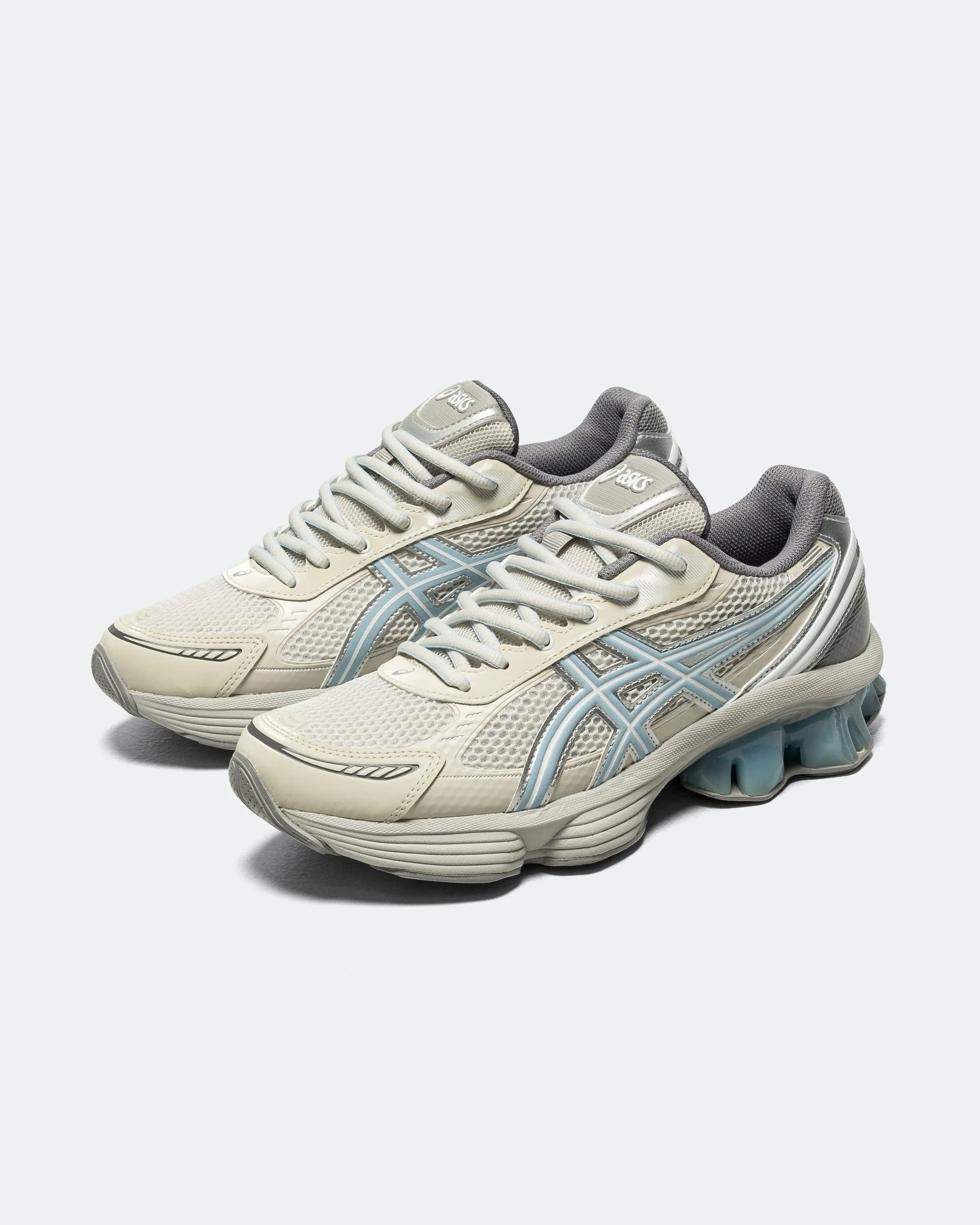 Light Walk-Step Glide-Out Gel-Kinetic Fluent x EMMI - Cream/Soft Sky