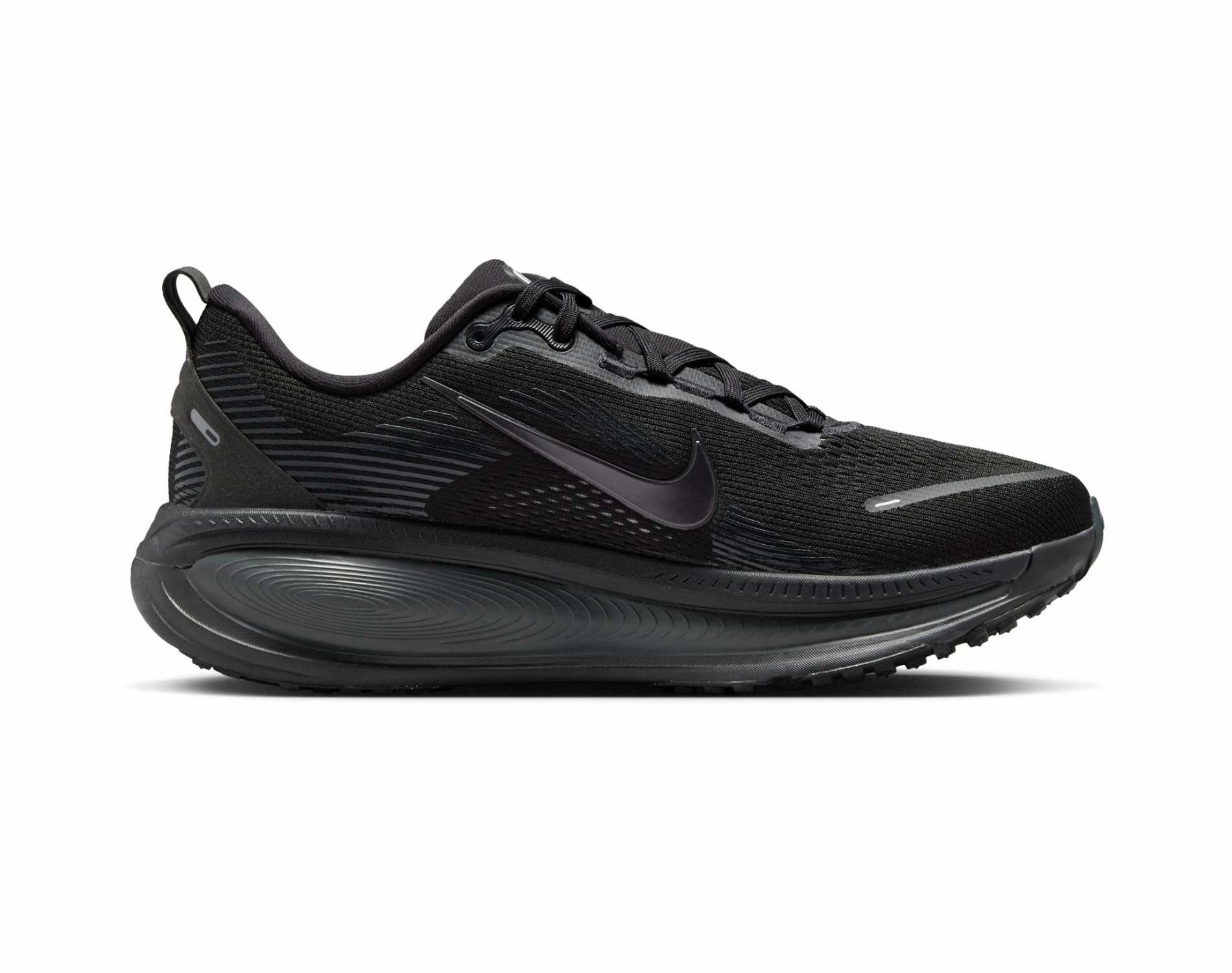 Light - Structured Design Nike Vomero 18 Mens