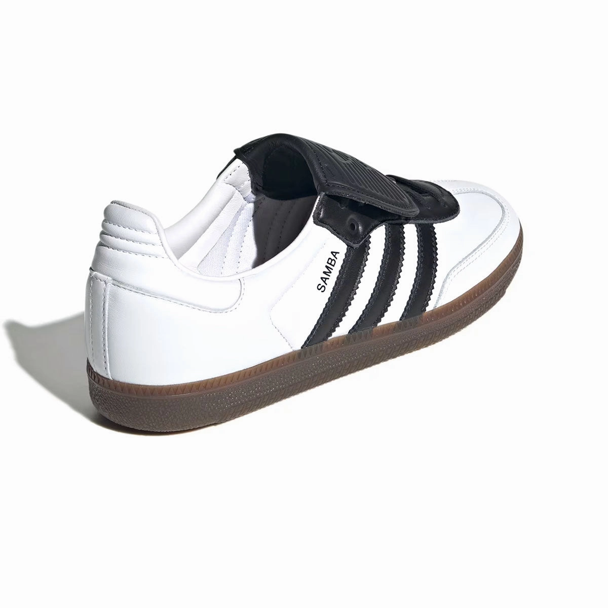 Modern Walk Samba Long Tongue 'Cloud White Core Black'