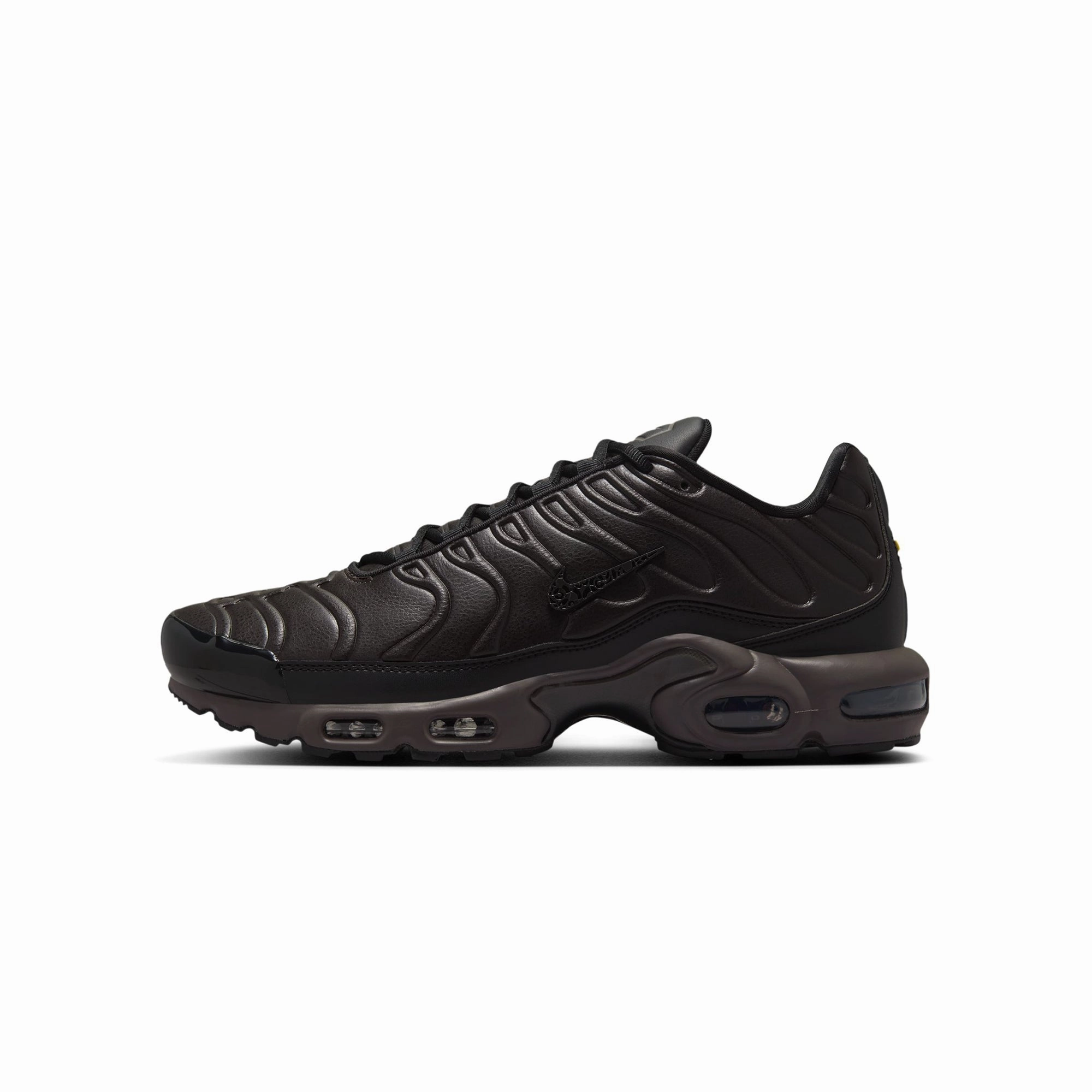Cool Finish Everyday Sports Nike Mens Air Max Plus Premium Shoes