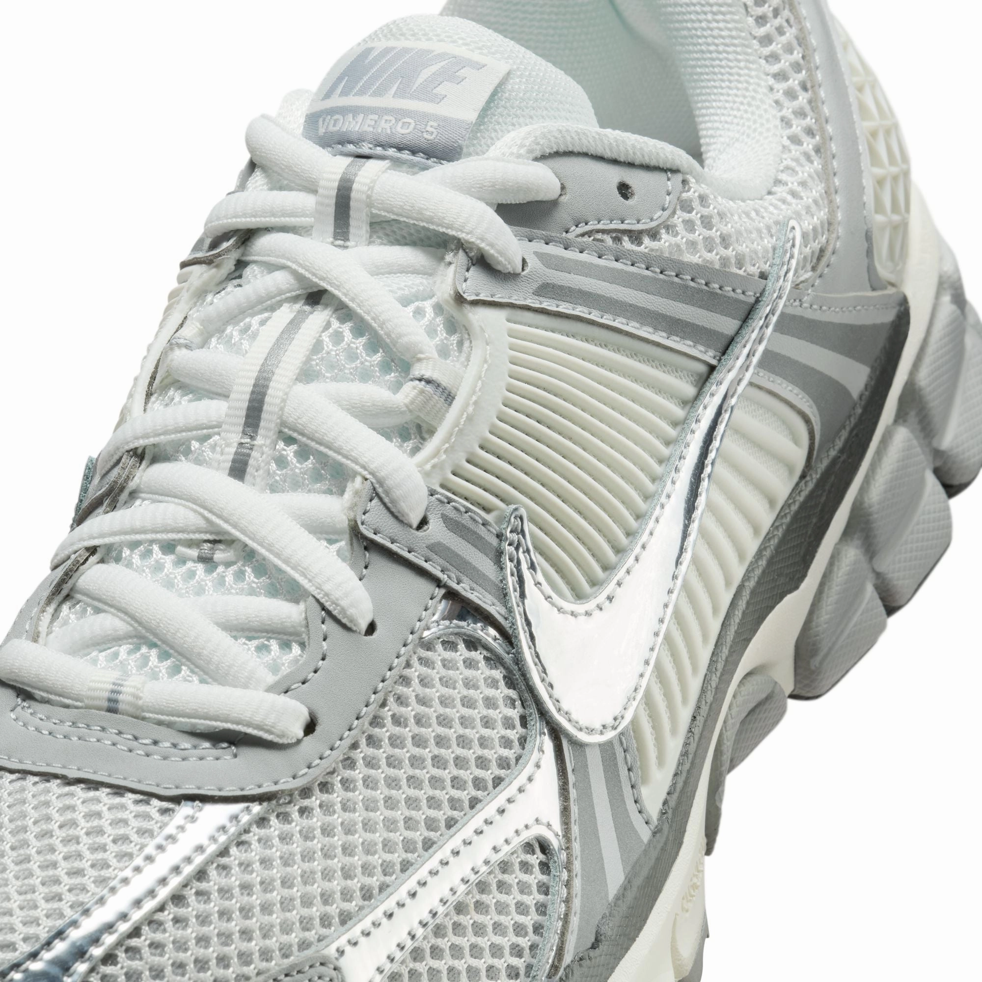Nike Mens Zoom Vomero 5 Shoes Ultimate Wear