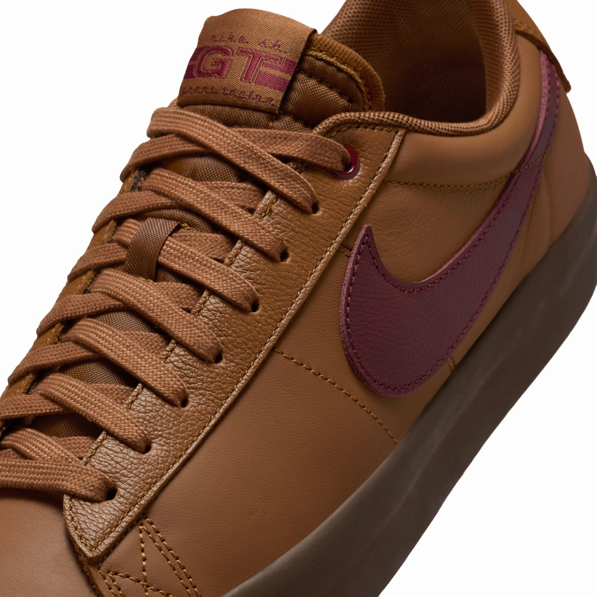 Nike SB Mens Blazer Low Pro GT Shoes All-Day Ease