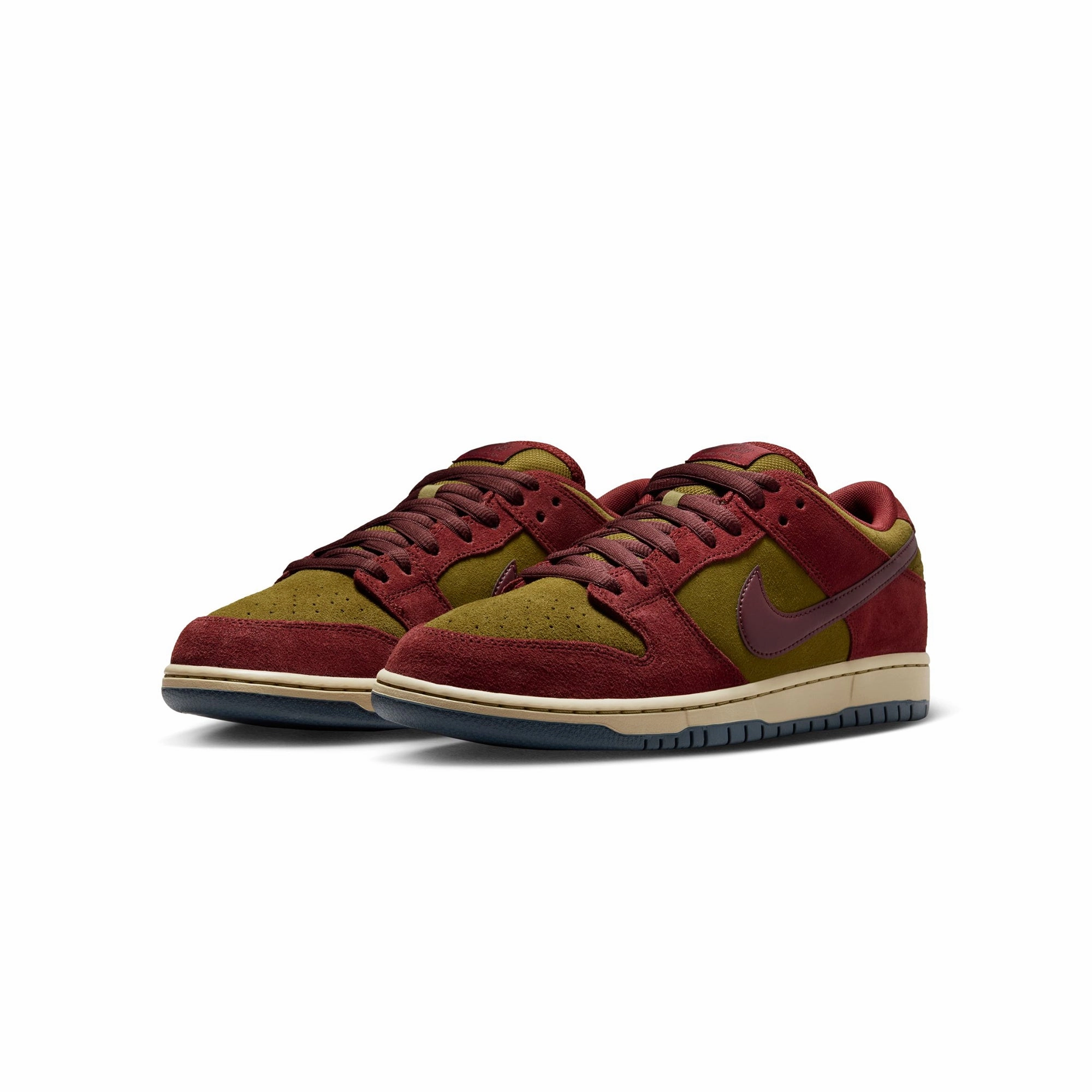 Nike SB Mens Dunk Low Pro Shoes Refined touch