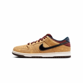 Iconic silhouette Flexible Fit Nike SB Mens Dunk Low "City of Cinema" Shoes