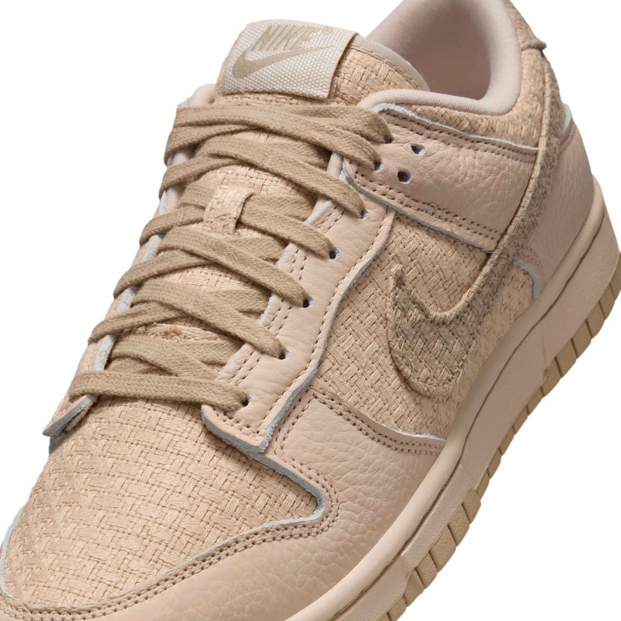 Nike Womens Dunk Low Shoes Smart Comfort