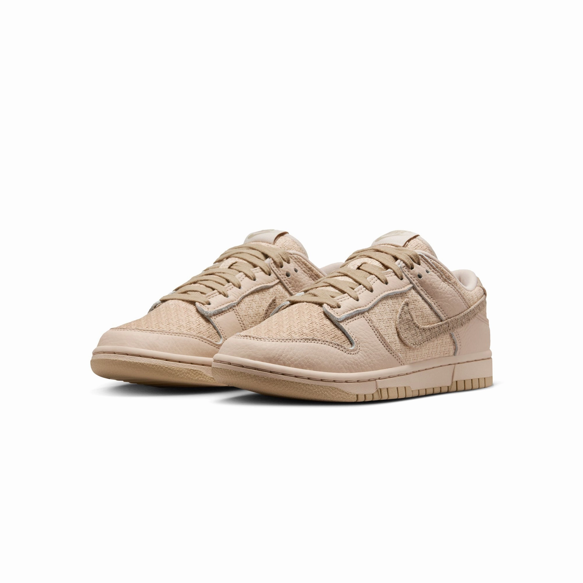 Nike Womens Dunk Low Shoes Smart Comfort