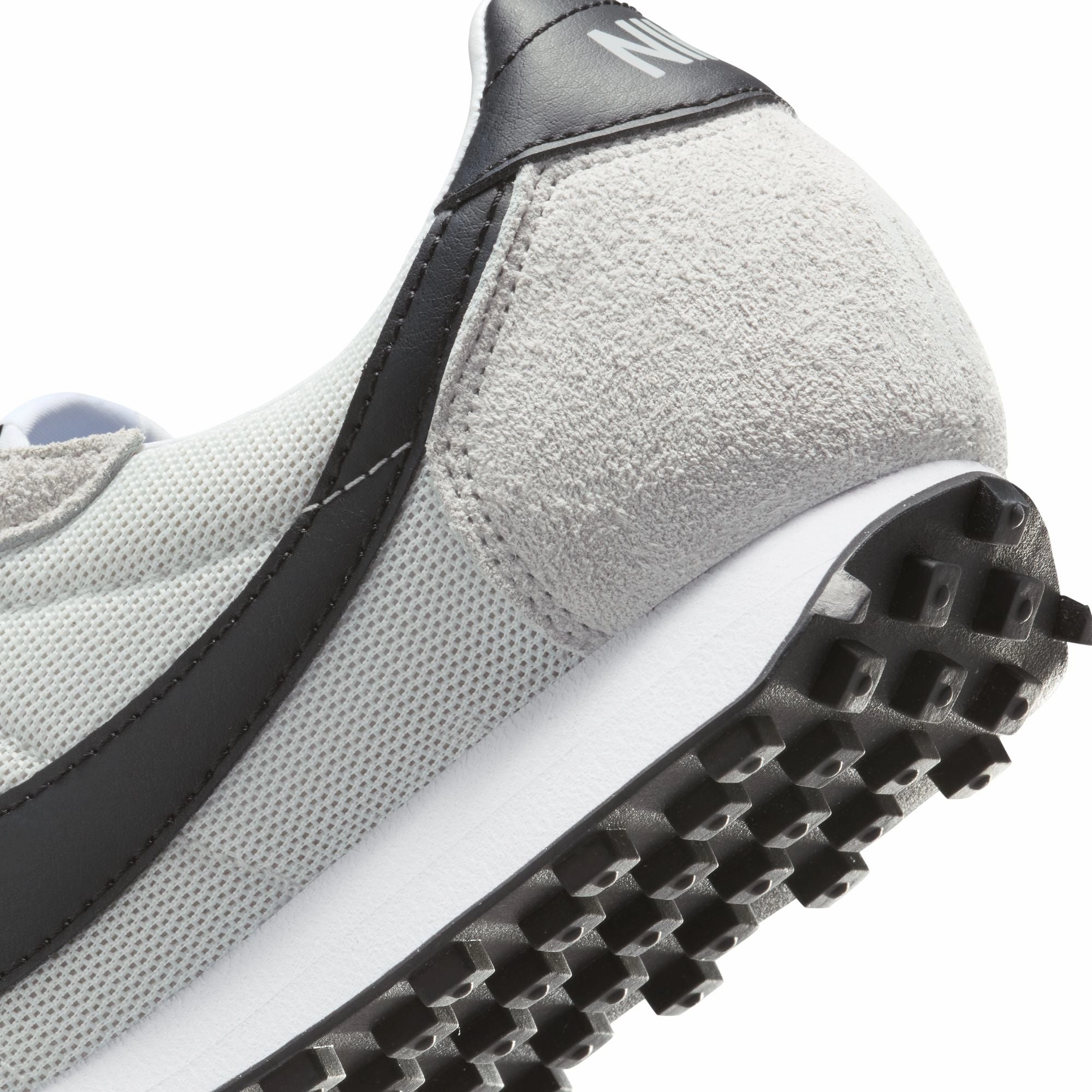 Nike Womens LD-1000 Shoes Padded cushioning