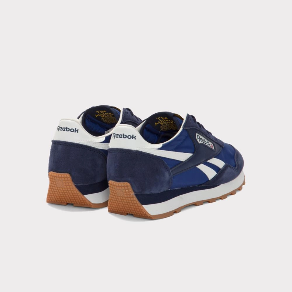 Reebok Footwear Men Aztec II Shoes VECT NAVY/CLASSIC COBALT/CHALK Light cushion