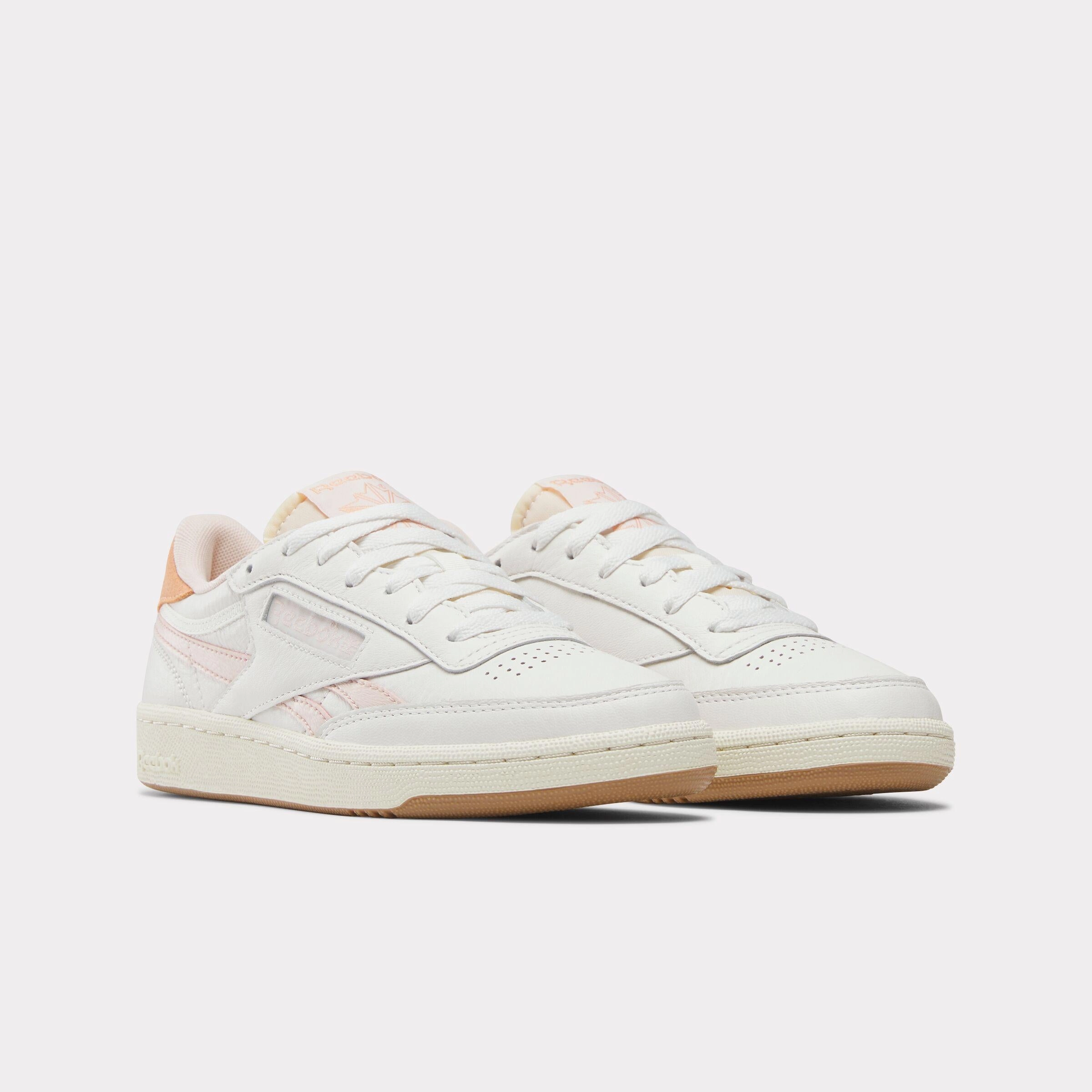 Reebok Footwear Women Club C Revenge Vintage Shoes CHALK/BLEACHEDPEACH/SUNKISSEDO Active Walk-Step