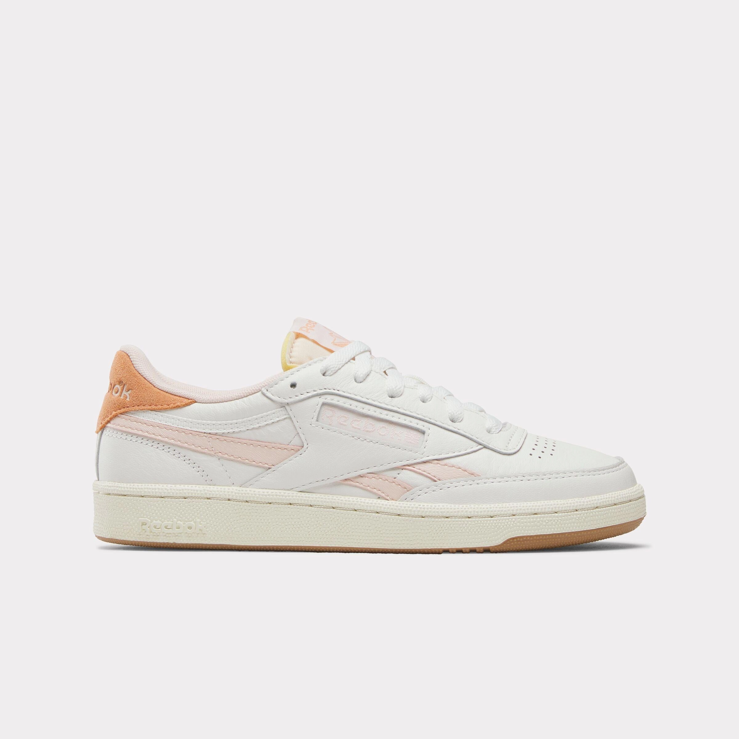 Fire Walk Reebok Footwear Women Club C Revenge Vintage Shoes CHALK/BLEACHEDPEACH/SUNKISSEDO