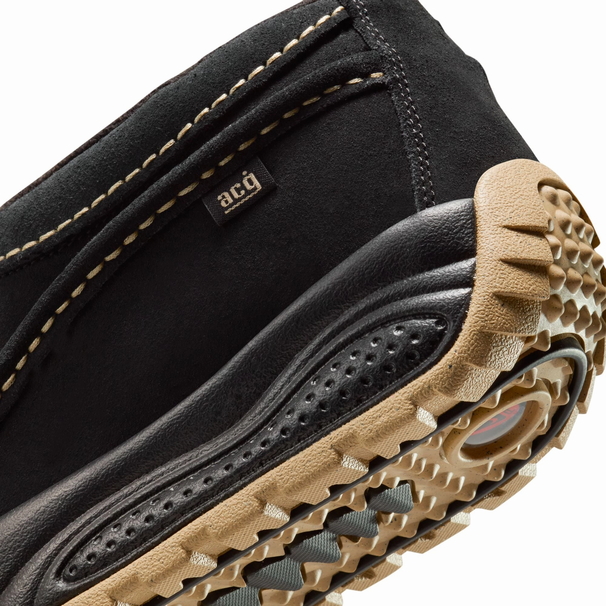 Road Ready Nike ACG Mens IZY Shoes