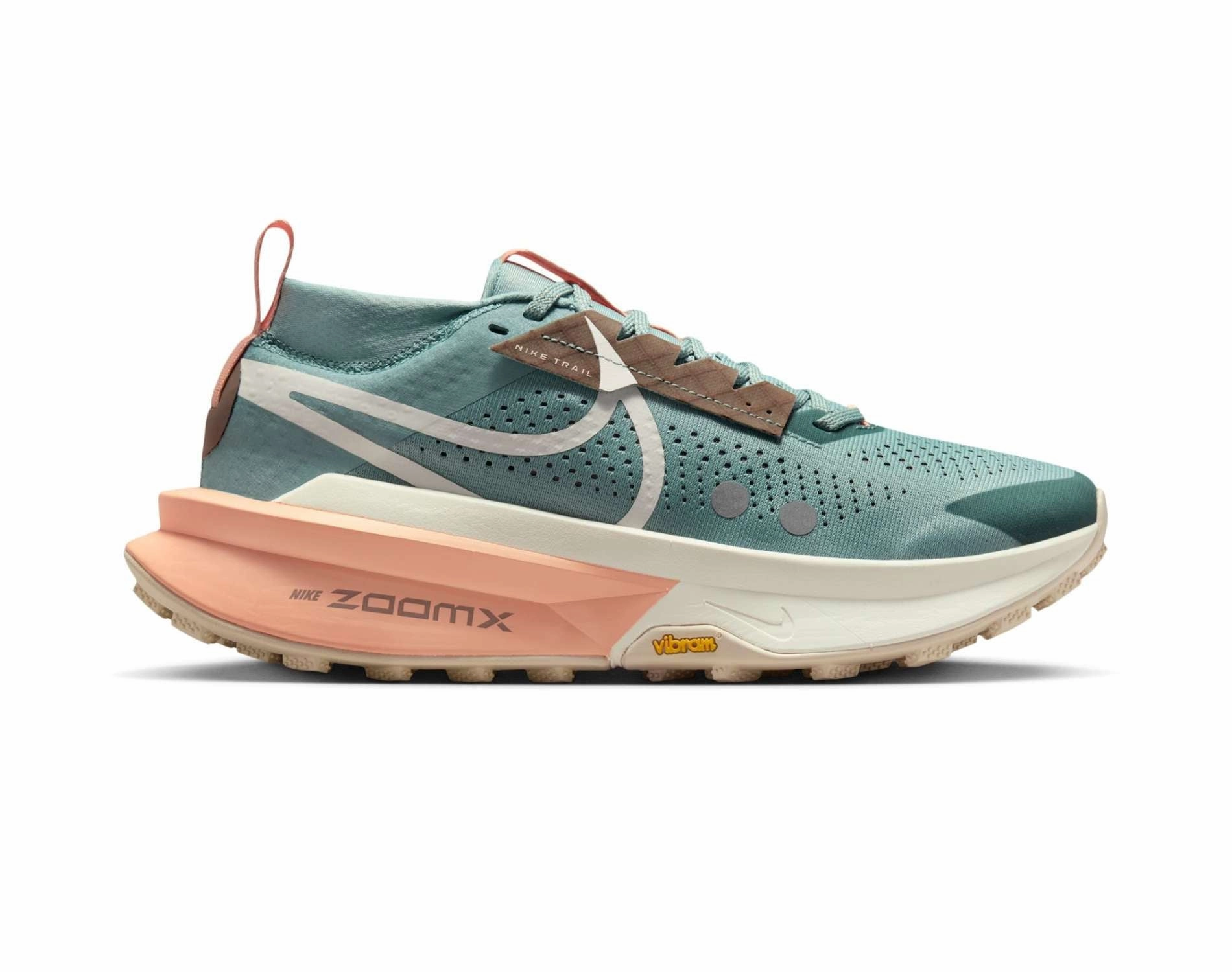 Running Bottles Nike Zegama 2 Womens