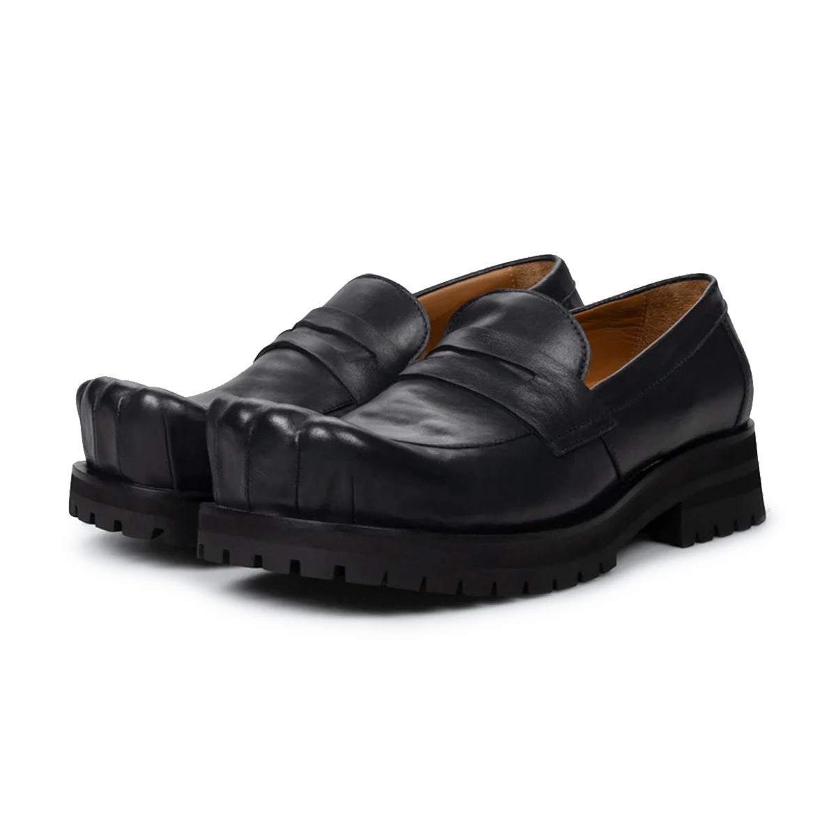 Sheathed Moccasin Moggies 'Black' Timeless Comfort
