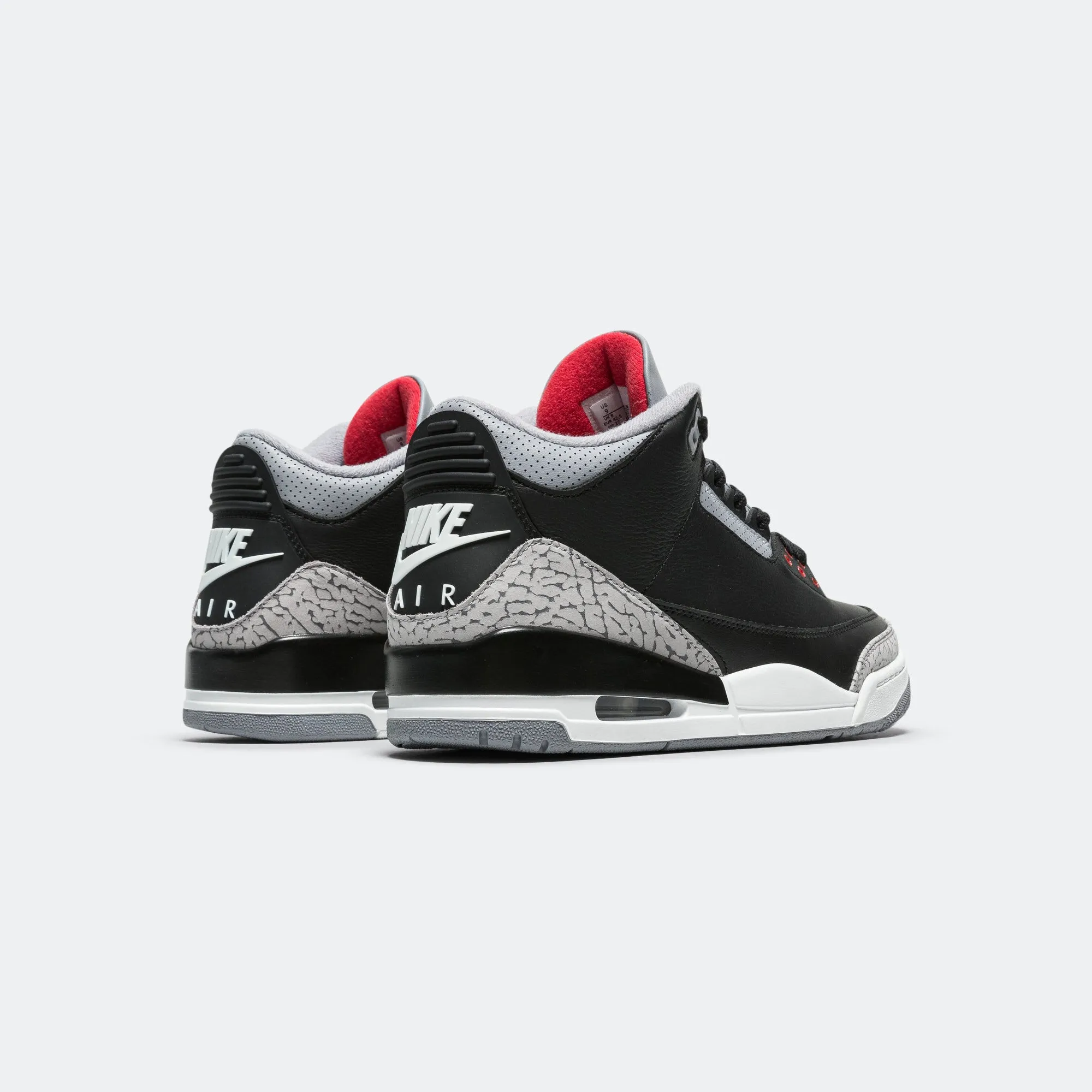 Shock-absorbent wear Air Jordan 3 Retro - Black/Fire Red-Cement Grey-Summit White