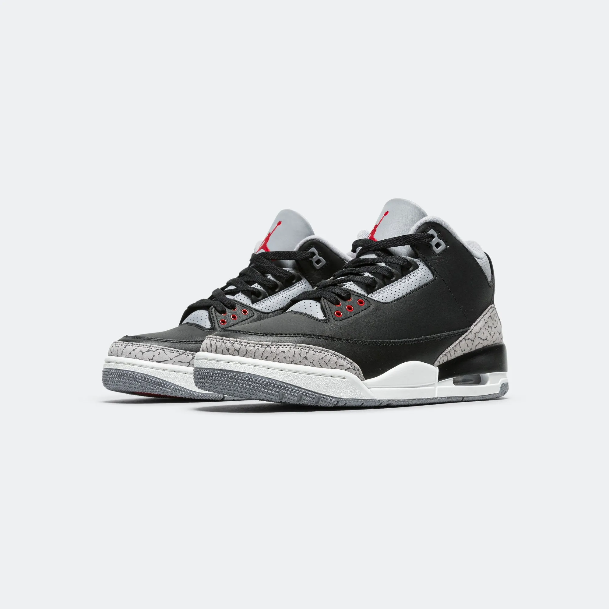 Shock-absorbent wear Air Jordan 3 Retro - Black/Fire Red-Cement Grey-Summit White