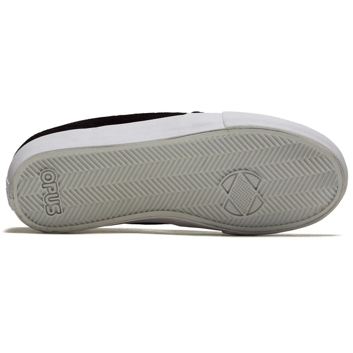 Shock Core Opus Standard Low Shoes - Black/White