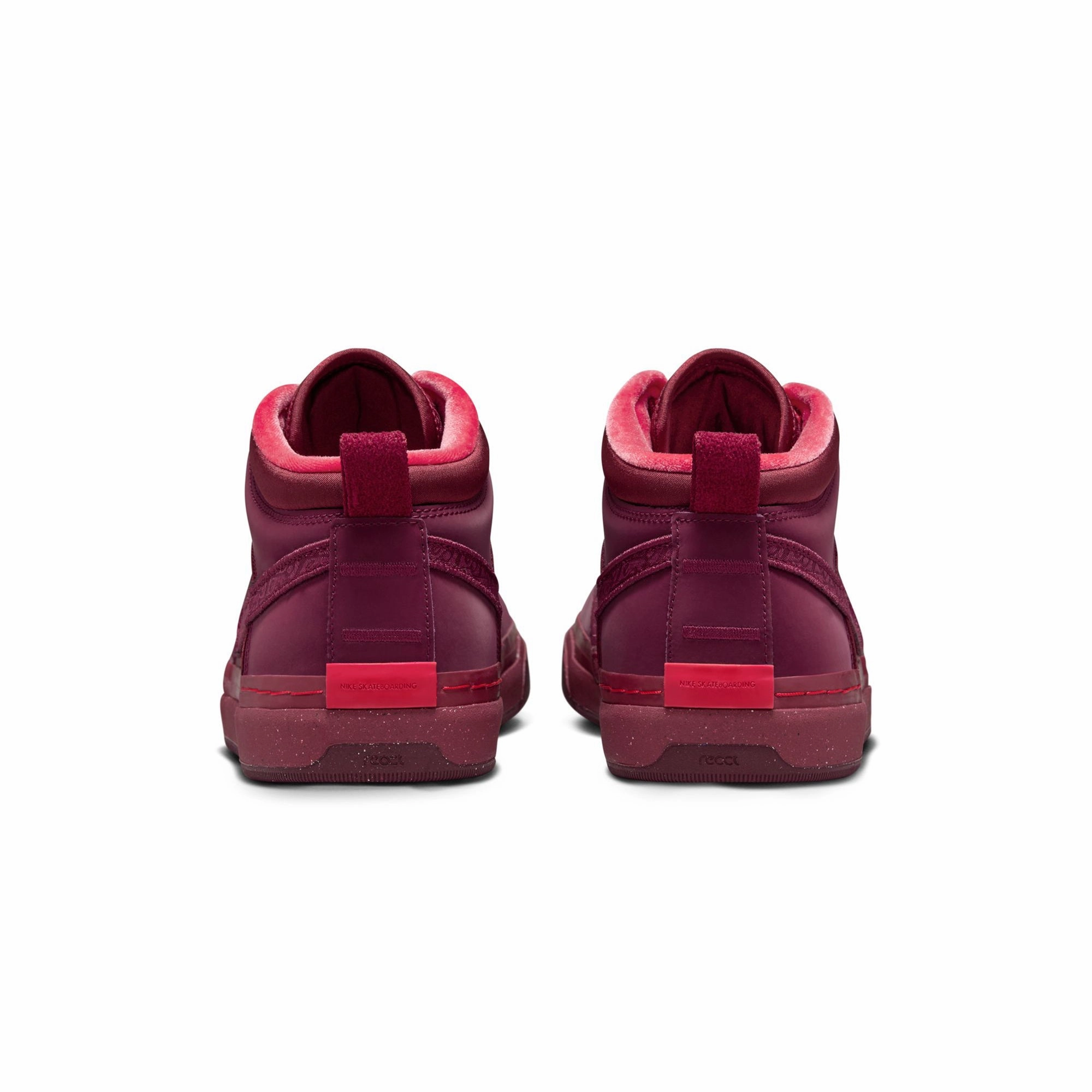 Shock absorption Nike SB Mens React Leo PRM Shoes